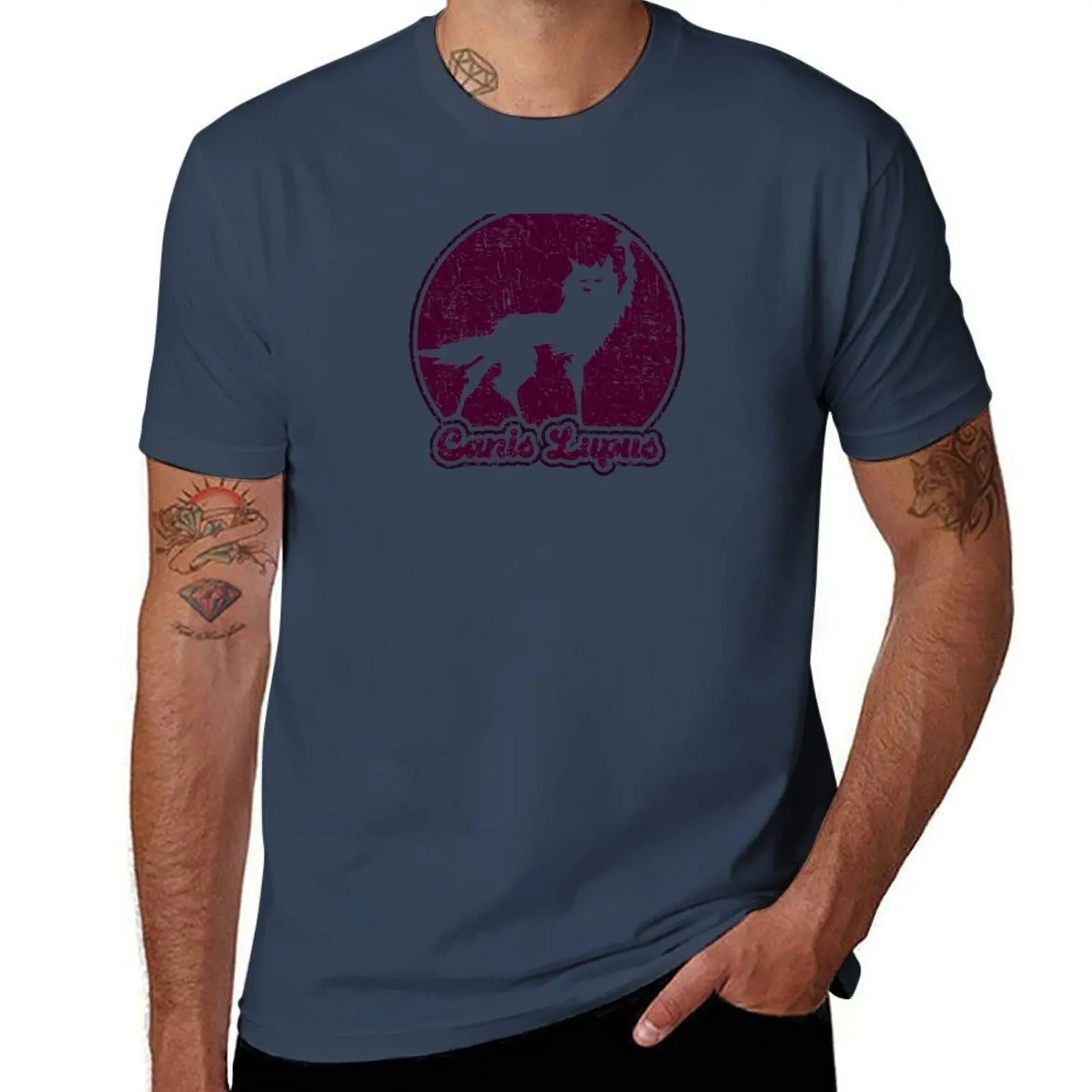 

Plum - Lupus Canis Mr - Fox - Distressed Fantastic Wolf T-Shirt Work Casual Loose Fit T-Shirt