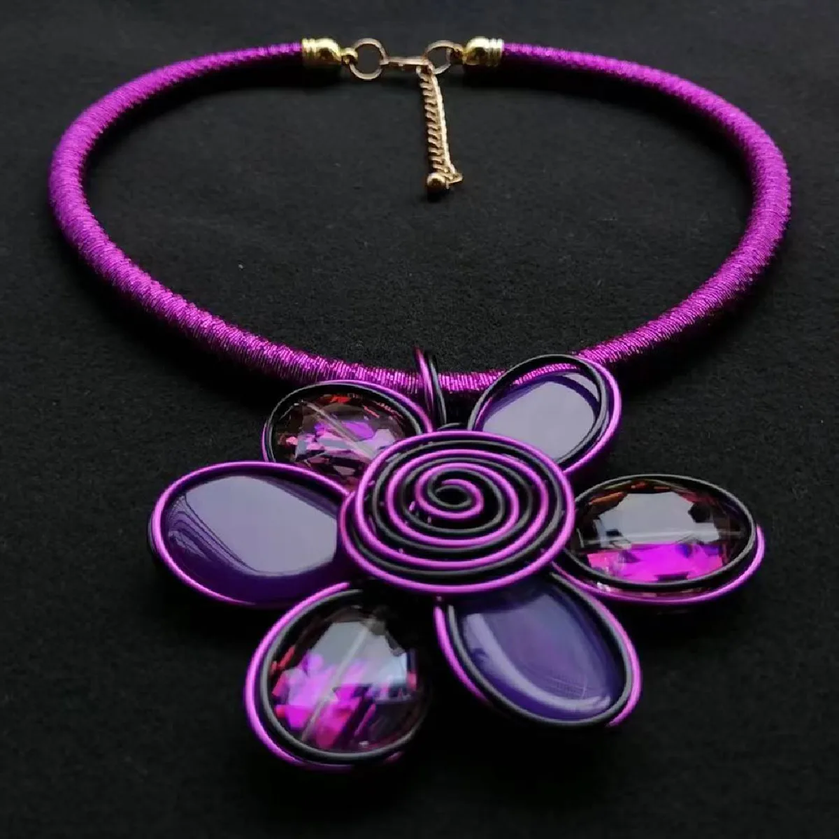 Flower Big Natural Stone Green Purple Black Blue Orange Pendant Handmade Trendy Neon Women Fashion Summer Necklaces Jewelry