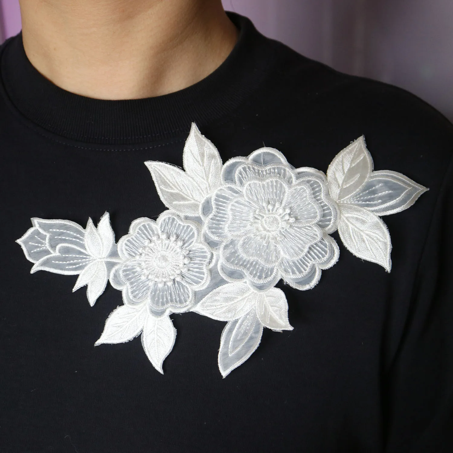Modische weiße Pailletten-Stickerei, Blumen-Spitzenapplikationen für Kleidung, bestickte Pailletten, Blumen-Patches, große Parches – Detail 2
