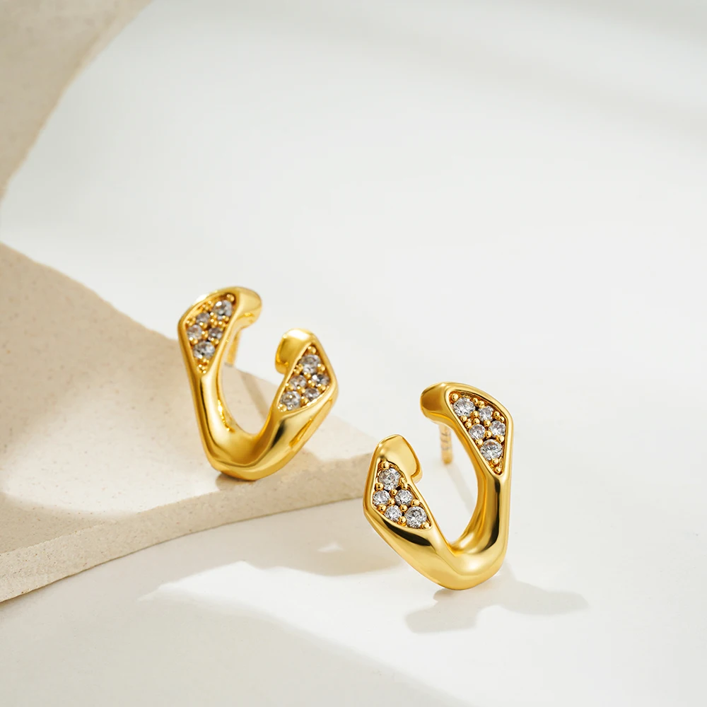 Modische Glänzende Dreischichtige Strukturierte Verschlungene Knoten-Ohrringe für Frauen Goldfarben Edelstahl-Ohrringe Vintage-Schmuck Geschenk