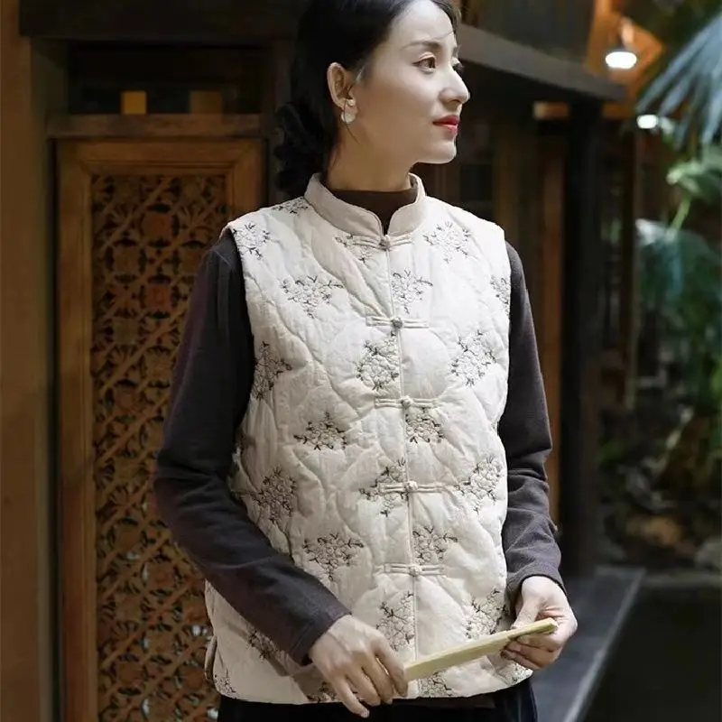 

Heavy Embroidery down Cotton Vest Women's Autumn Winter Retro New Chinese Sle Warm Outerwear Coat Thiened Plant Floral