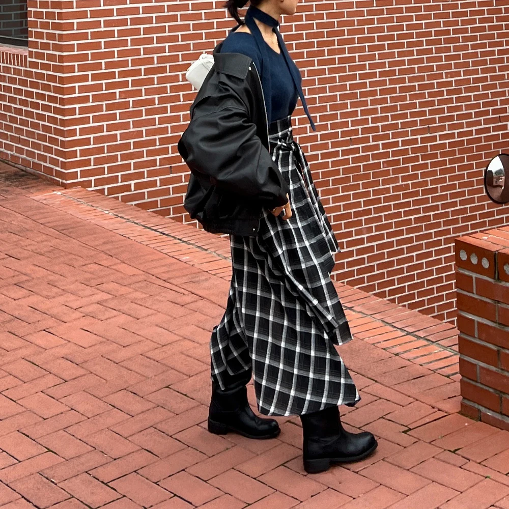 2025 Herbst-Retro-Rock mit hoher Taille, vielseitig, Riemchen, unregelmäßiges Design, karierter Mid-Cut-Rock für Damen, Y2K-Rock, karierter Rock