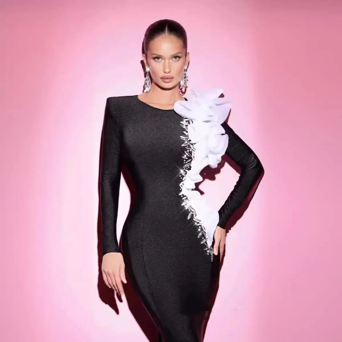 

Luxury Sliver Diamonds Long Sleeve Black Bodycon Bandage Dresses Elegant Midi Patchwork Cleebrity Evening Party Bandage Dresses