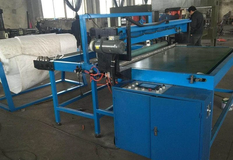 Cutting machine Leather bag cutting machine Automatic slitting machine