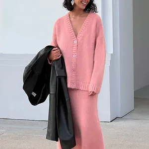 Mohair luxury with V Cashmere Cardigan neckline 2 piece define female solid high waist skirt Skirt 2024 Lady Commute Rua Malhas 10 Main Sales Women's Tricot Set - №10