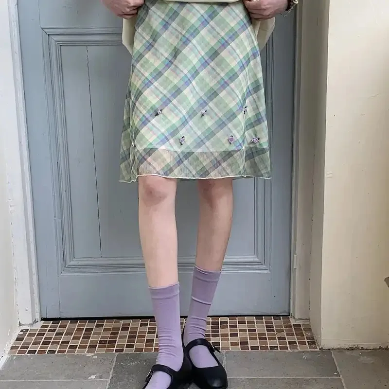 Prairie Chic Contrasting Colors Plaid Skirts Female Clothing Vintage A-Line Summer Aura Fashionable Rose Decoration Knee Skirts