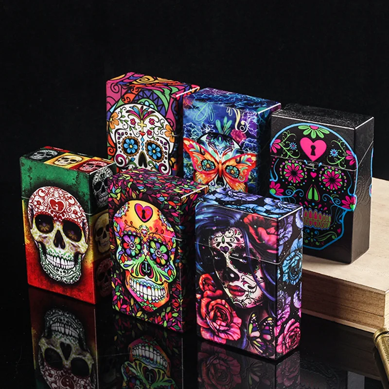 1 Stück zufälliges Muster Schädel Kunststoff Zigaretten etui Tasche Zigarette Tabak Box Abdeckung Zigaretten halter Geschenke für Männer und Frauen