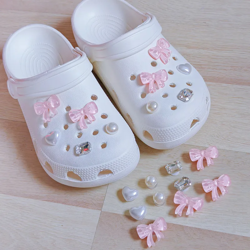 New Whole Set Hot Sale DIY Hole Shoes Charms for Cute Cartoon Handmade Charms Designer Quality Garden Shoe Decoration Girl Gift