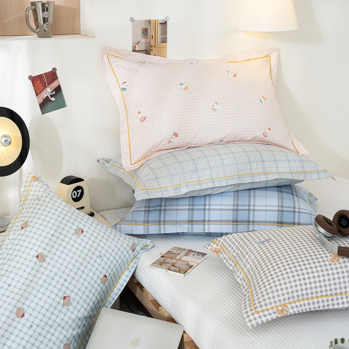 1Pc 200 TC Cotton Plaid Printed Euro Size Pillowcase 50x 80 cm,Pillowcover With Envelope Cl osure,Without Core