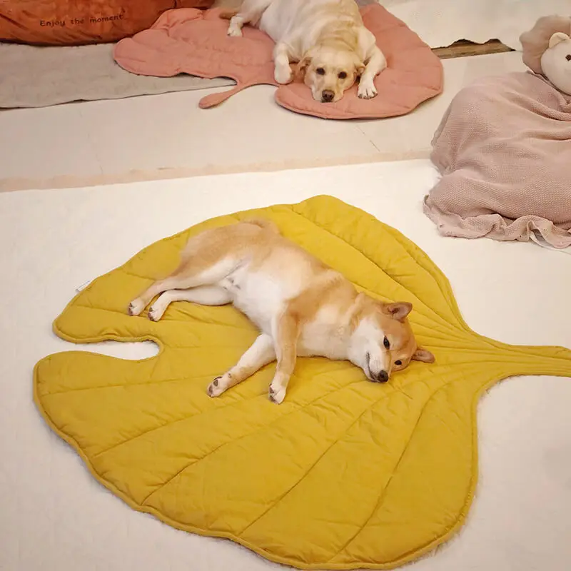 Leaf Pet Cat Dog Mat Imitation Down Cotton Warm Pet Mat Dog Bed