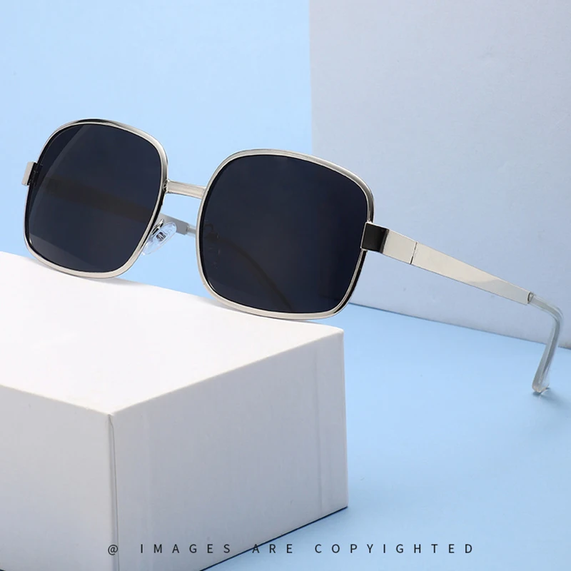 Unisex Quadratische Metall-Sonnenbrille UV400 Retro Großrahmige Schattierungen Modische Brillen für Männer und Frauen zum Fahren, Reisen und für Outdoor-Aktivitäten