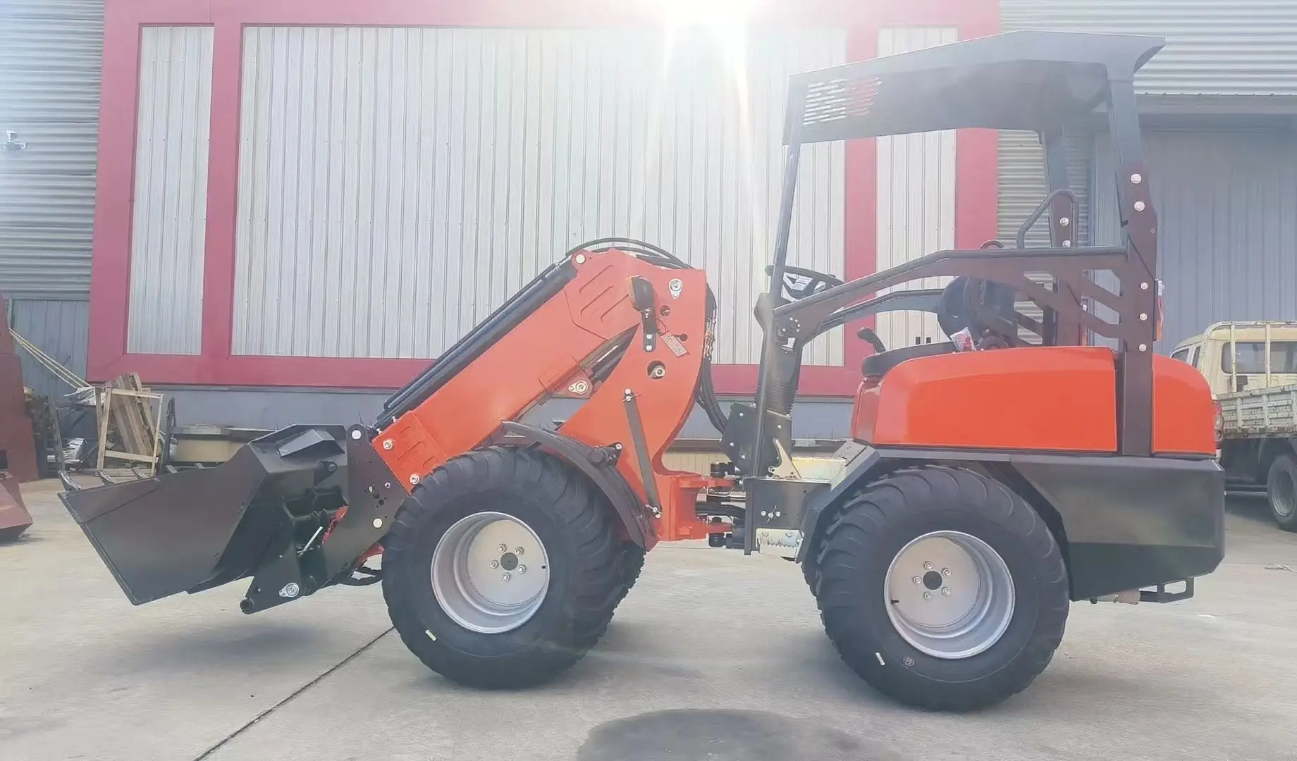 

Новый мини-нагрузчик с фронтальной загрузкой, телескопический рычажный погрузчик, компактная строительная ферма и сад, гарантия