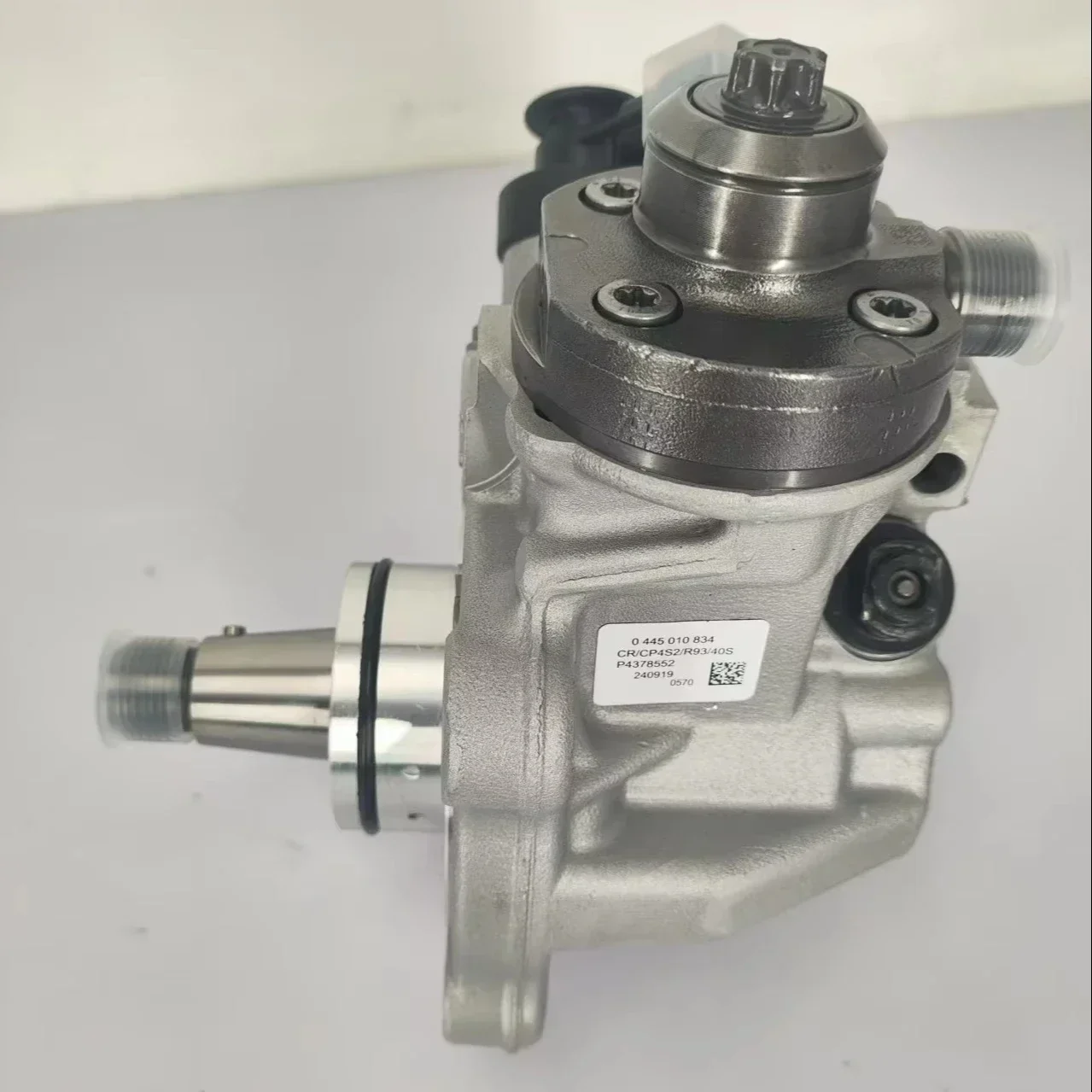 High Quality Aftermarket  Brand New Fuel Injection Pump 0445010834 4378552