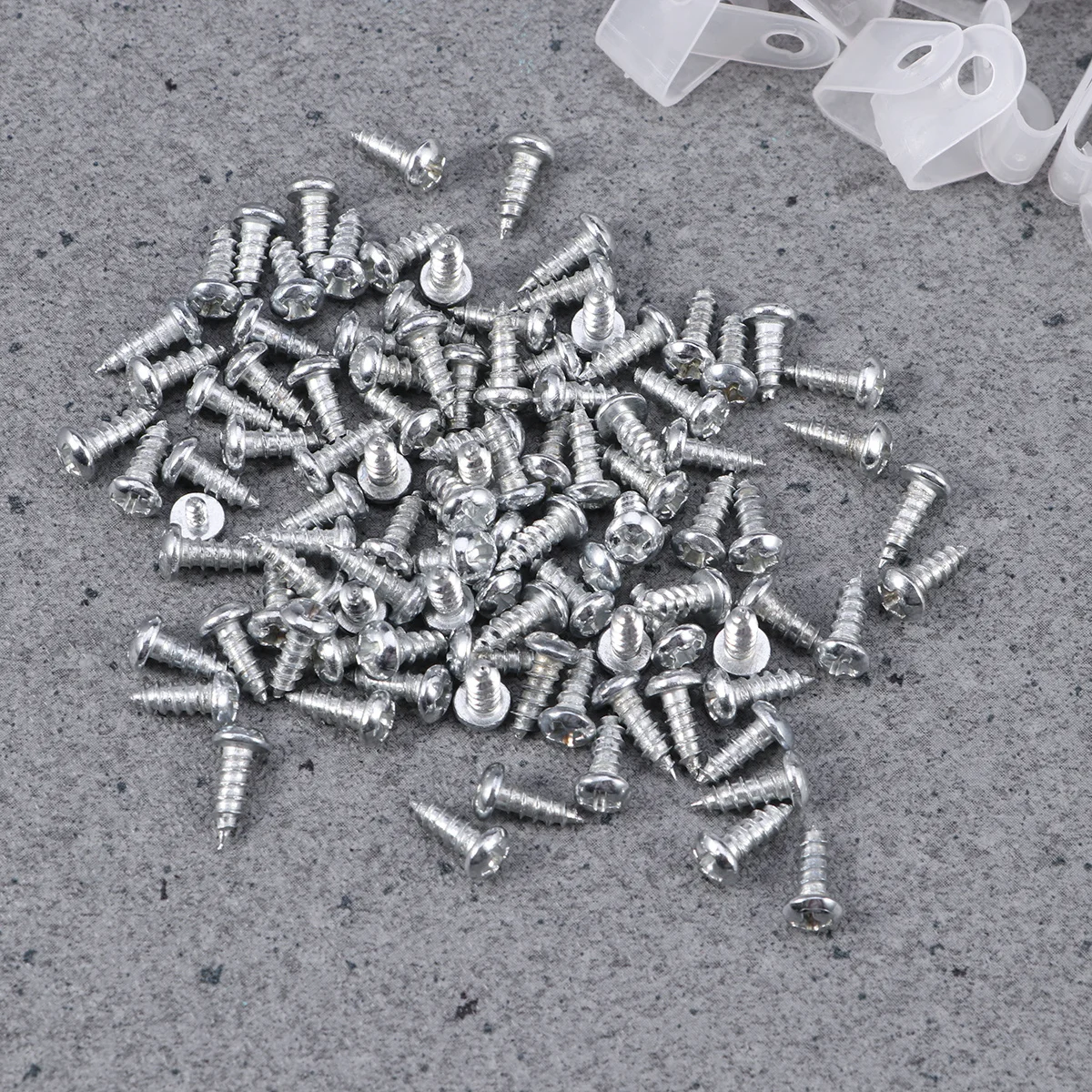 

100Pcs R-Type Wire Clip Fire Rated Nylon Cable Clamp for Computer Cable Management Solution R-Type Wire Holder