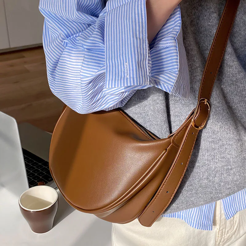 Vintage Commuter Dumpling Bag 2025 New Fall/Winter, Minimalist High-End Shoulder & Underarm Bag for Women, Crossbody, Small & Ve