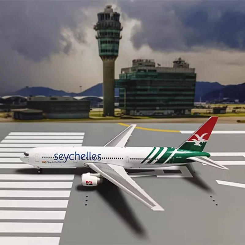 

Die cast 1:400 scale Seychelles Seychelles B767-300ER, 11846 alloy finished product simulation model collection for men's gifts