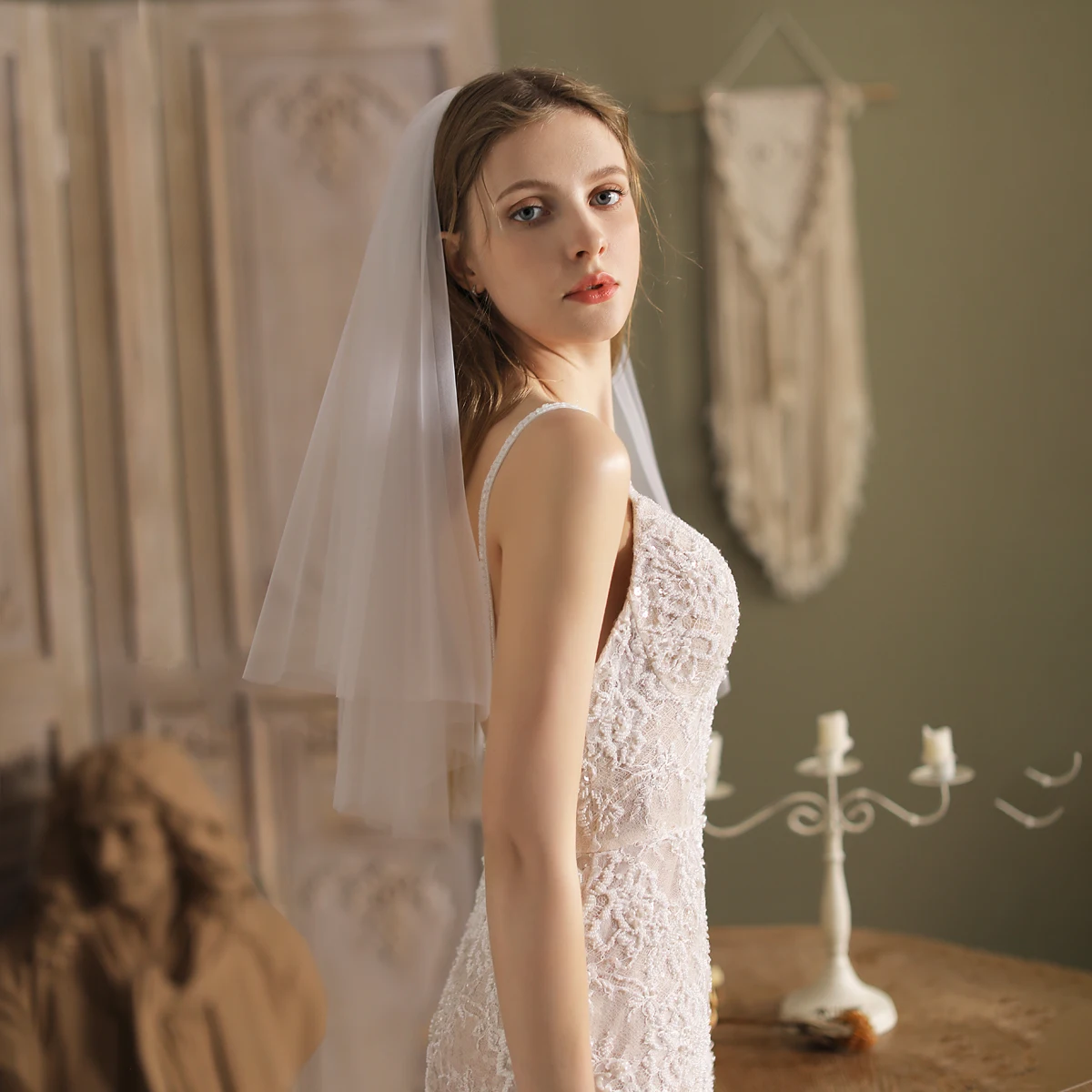 Voile de mariage court en tulle doux blanc à deux couches pour patients, fait à la main, coiffure de mariée avec peigne à cheveux, V813