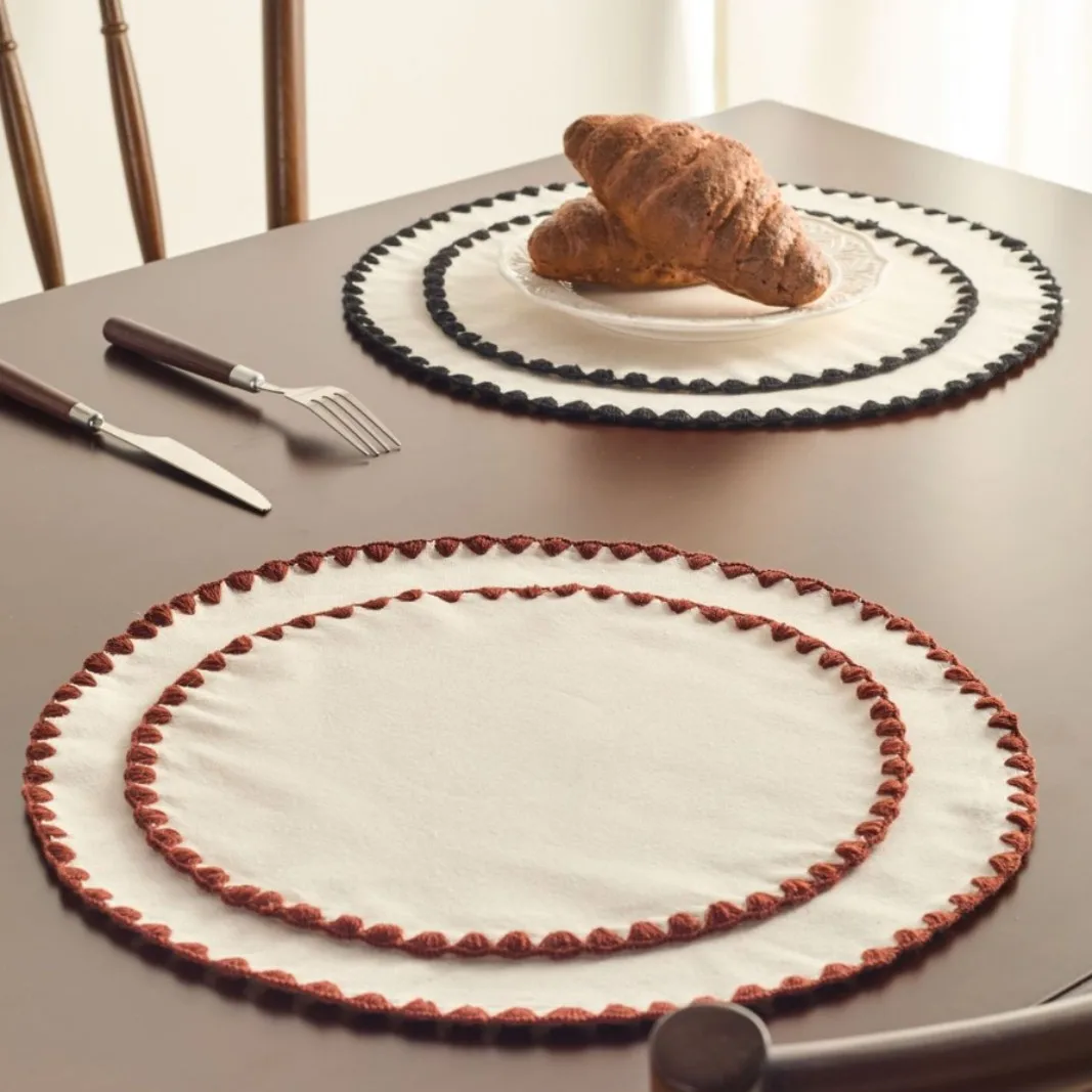 1PC Cotton and Linen Shell Edge Embroidered Placemat Wedding,Party,Hotel Desktop Insulation Mat