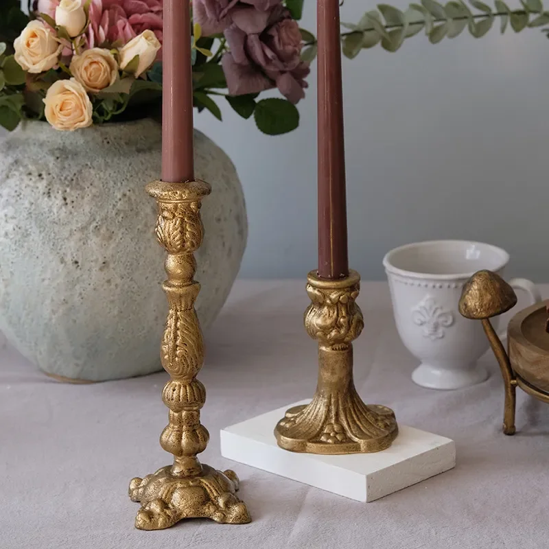 for European Bronze Nostalgic Candle Holder Cast Iron Single Ended Dining Table Garden Decoration Ornament Romantic Shooting