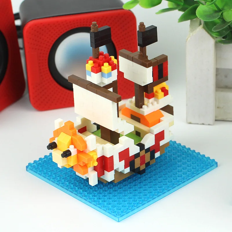 Pirate Ship Building Blocks Set, Creative DIY Bricks Toy, Improve Patience Focus Hands-on Skills, Birthday Gift for Collectors