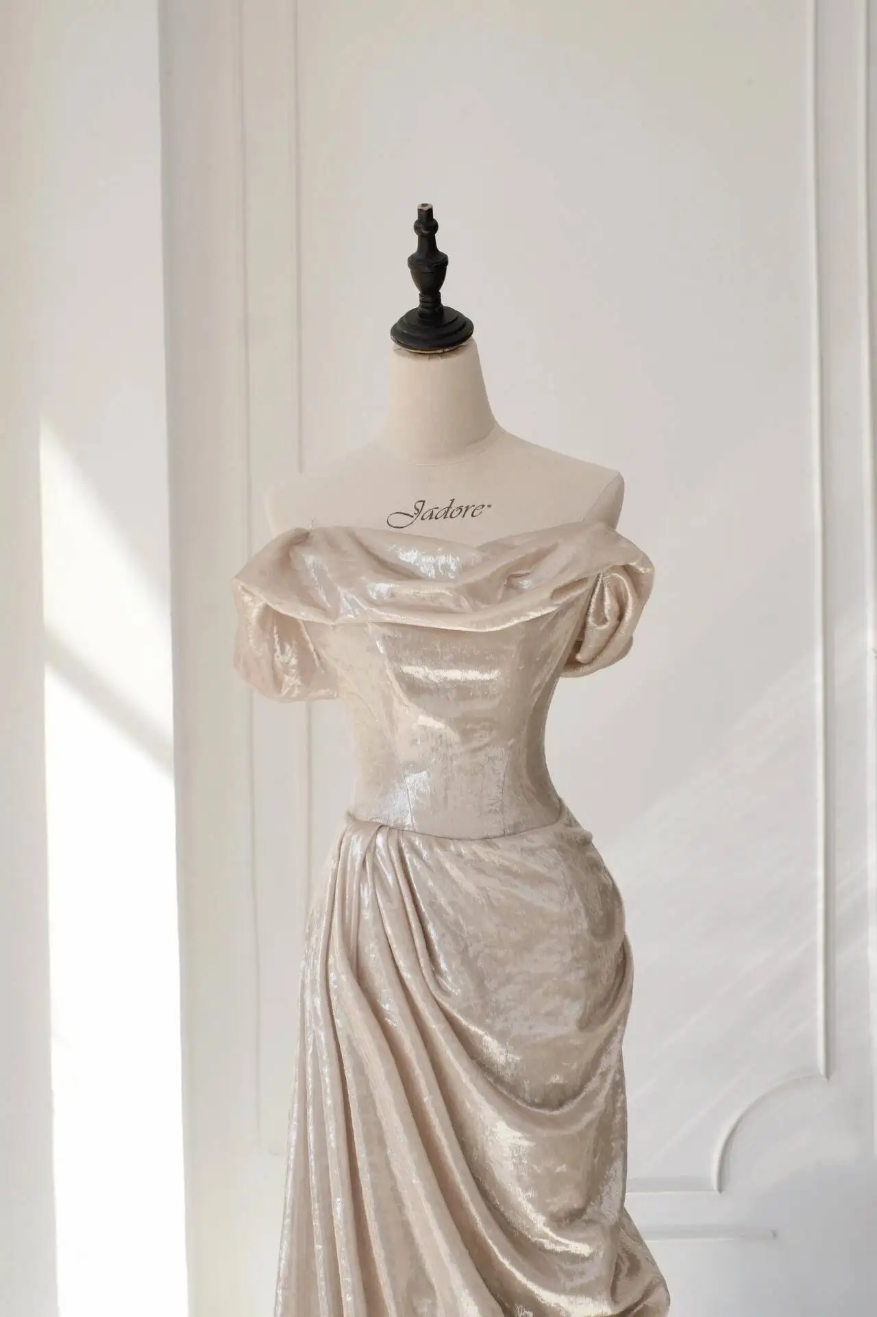 Glamorous beige satin ball gown, slim fit, backless, strapless, mermaid, sleeveless, pleated, trailing, formal occasion evening