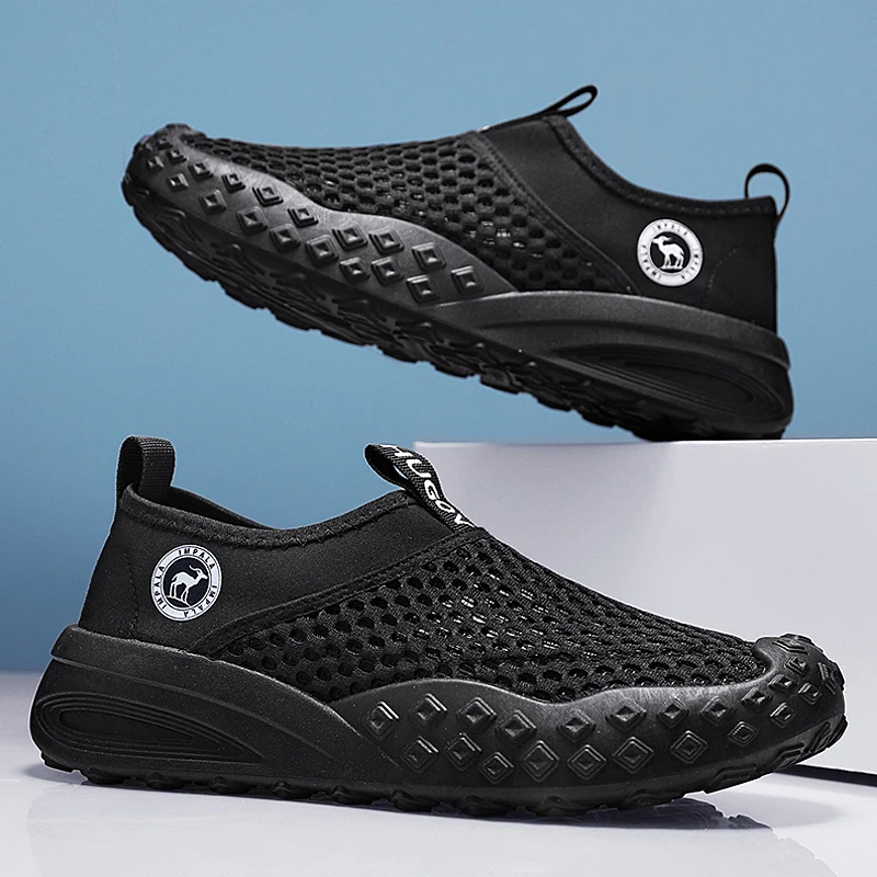 

Новые мужские спортивные туфли без шнуровки для ленивых с большой полой сеткой — дышащие, легкие и повседневные.