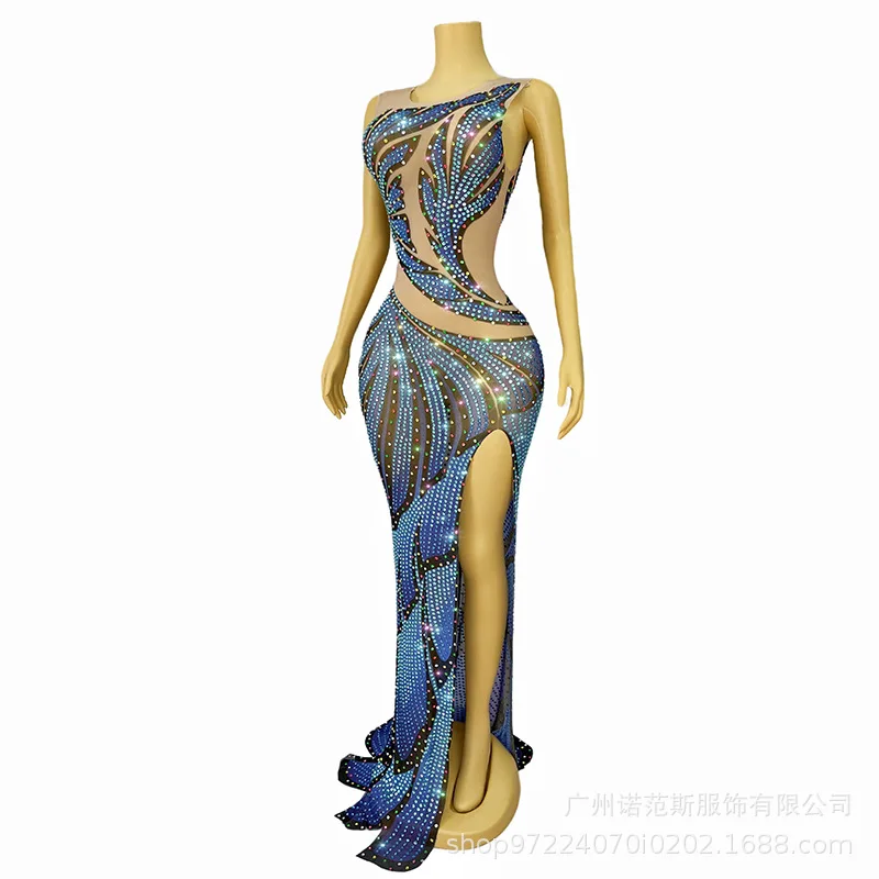 Sense Trailing Mermaid Performance Clothing Company Annual Meeting Carpet Evening Dress Miss Universe Chooses Beautiful Clothes