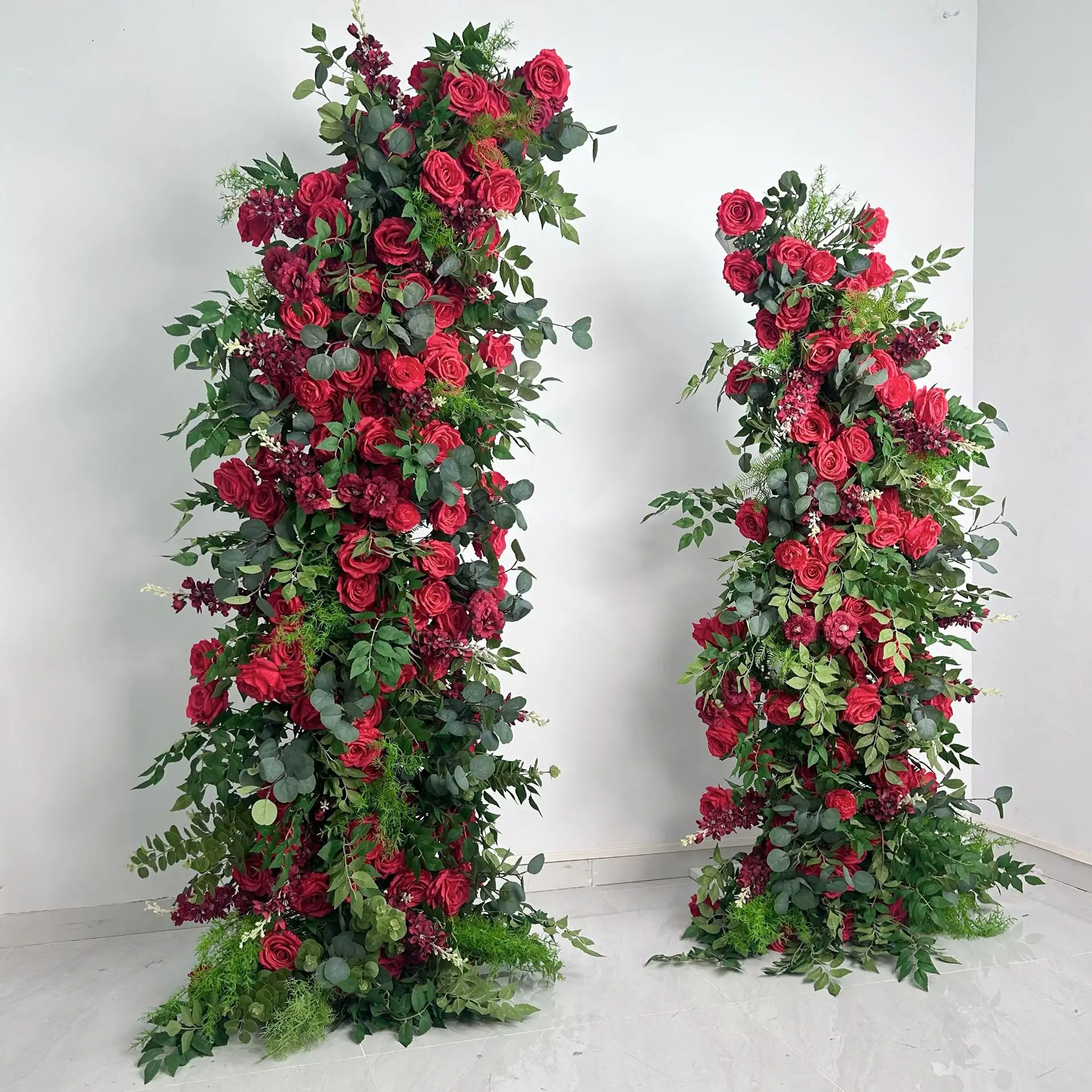 Wedding Party Proposal Green Plant Red Horn Row Wedding Arch Row