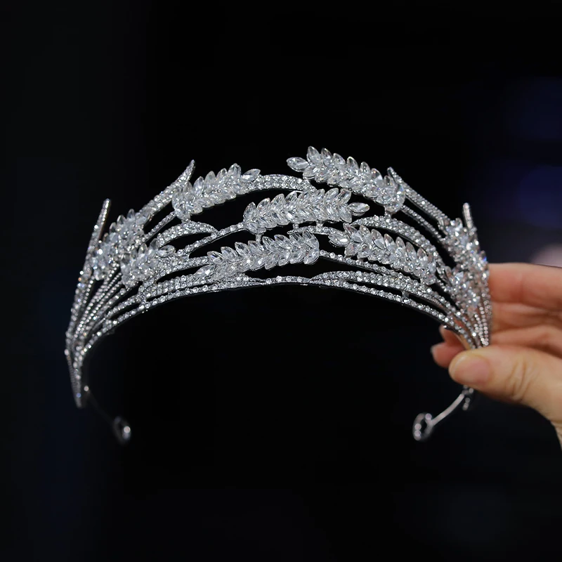 Two Swans Bride Wedding Luxury Crown Leaf Artificial Crystal Suitable for Party, Holiday, Banquet Headwear