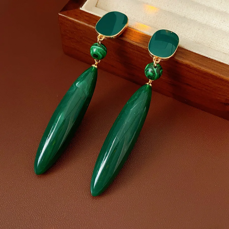 Vintage Emerald Color Acrylic Dangle Earrings for Women Fashion Personality Malachite Pendant Earrings Charms Party Jewelry K1