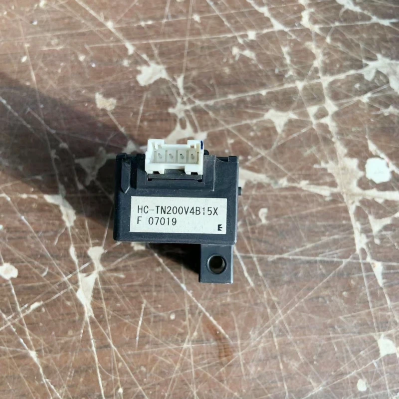 

HC-TN152 200 258 305V4B15X Frequency Converter AH1000 Current Transformer Hall Sensing Car Accessories