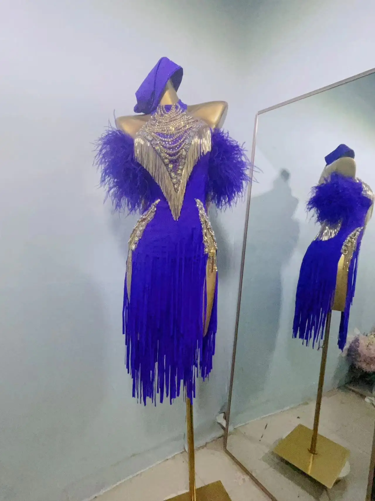 Vestido de baile latino de gama alta para mujer, borla de pluma personalizada, Rumba, Cha, Tango, rendimiento profesional, diamante