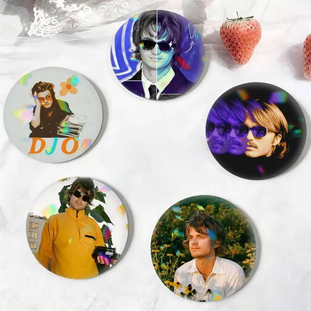 Actor DJO J-Joe K-Keery-y  25 32 44 58 75mm Badges Personalized Round Brooches Pins Accessory Gift