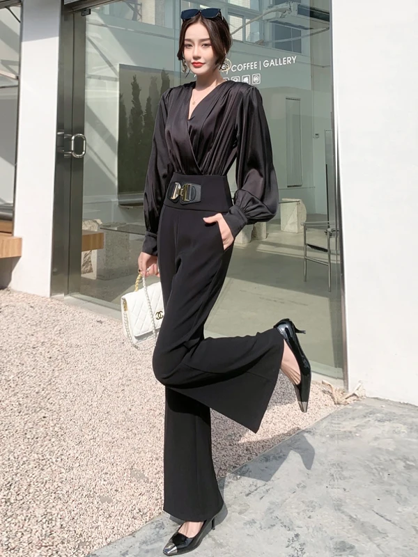 

Ele High Waist Jumpsuit V-Ne Acetate Satin Women's Faion Fall 2025 Long Pants Bell Bot Slimming Effect