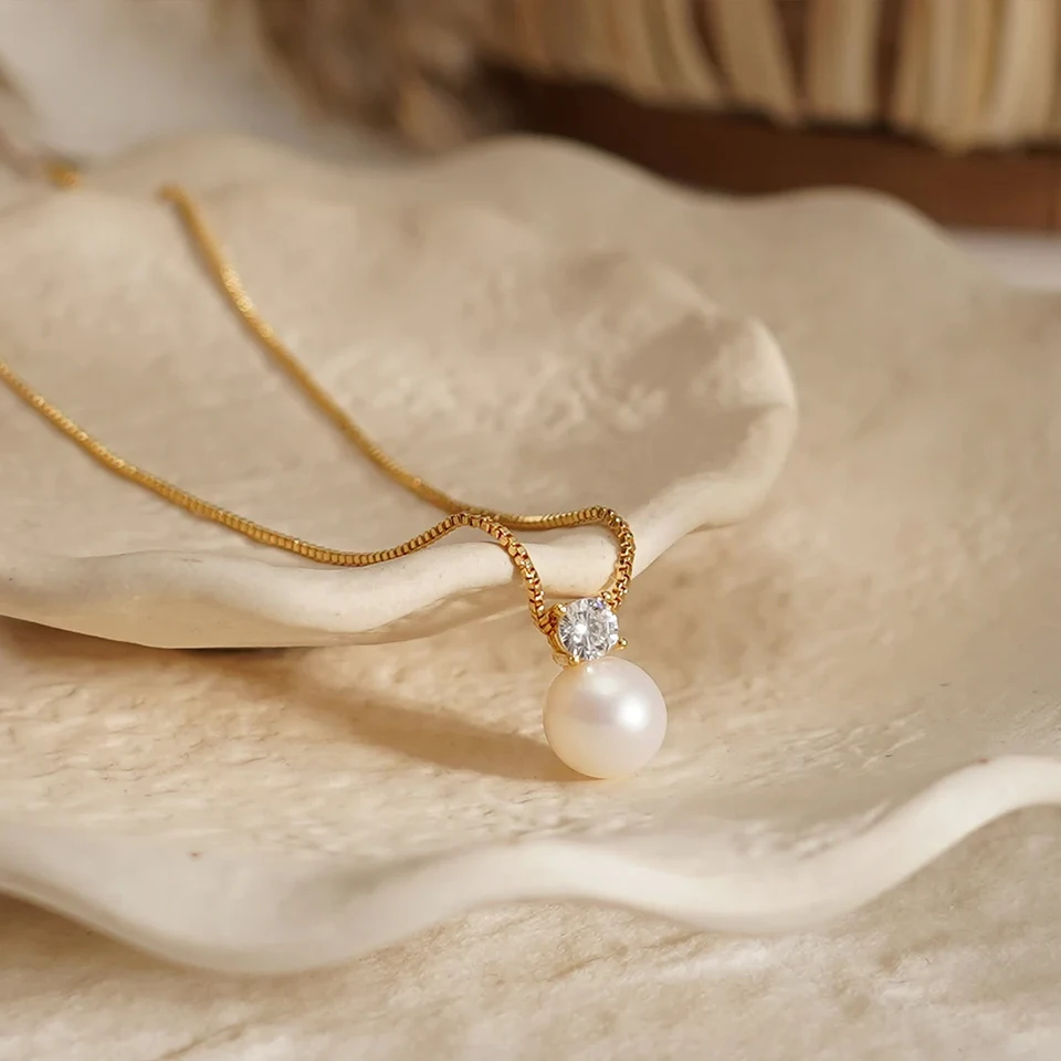 Hiraeva Leicht Luxuriöse & Minimalistische Perlen- und Zirkon-Halskette für Damen — Edelstahl-Schlüsselbein-Kette mit Anhänger-Schmuck – Detail 11