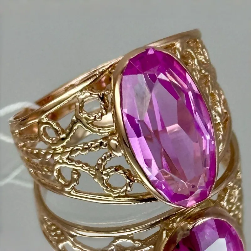 Vintage-Ring für Damen mit eingelegten roten Zirkonia, ethnisch, goldfarben, handgeschnitzt, hohl, für den Alltag, Partyschmuck, Jubiläumsgeschenk