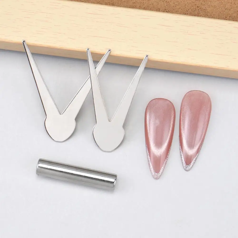 Strumento magnetico per occhi di gatto francese a forma di V con magnete per bastoncini magnetici per unghie Strumenti per accessori magnetici per smalto per occhi di gatto