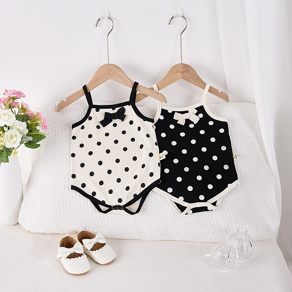 

Baby summer onesie thin sleeveless bag Fanny suit cute bow baby girl halter halter crawl suit