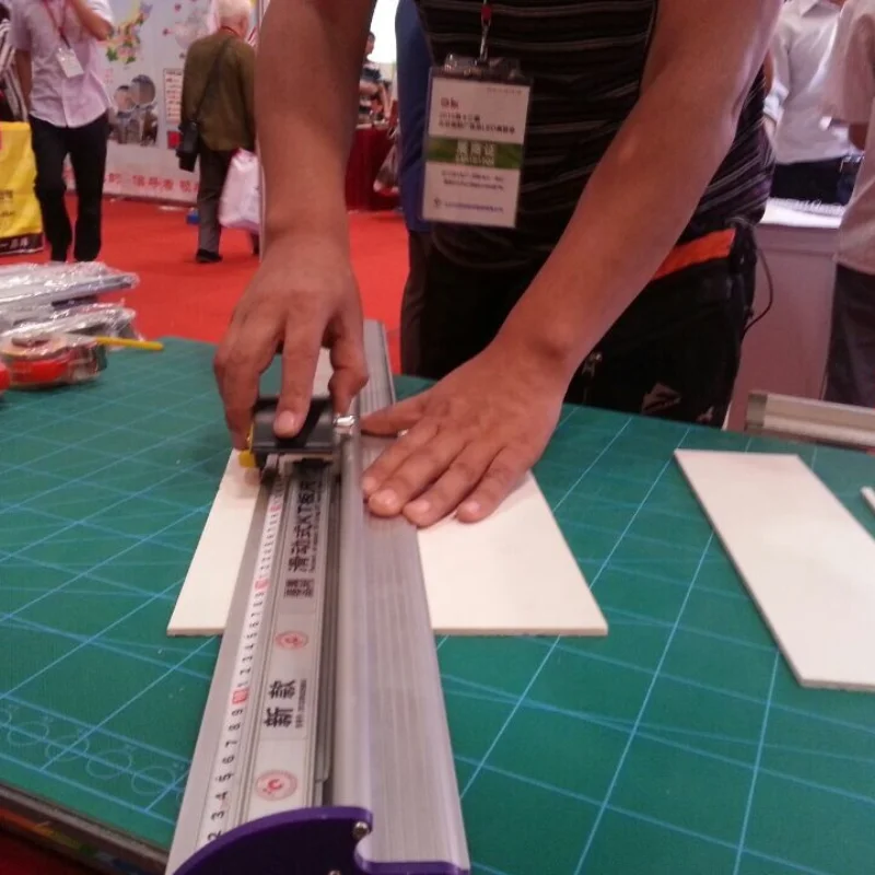 Plate sliding ruler  hook knife  inkjet photo cutting  (70--200CM cutting thin and thick materials)