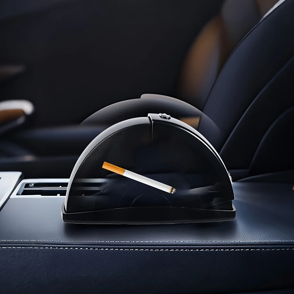 قطعة واحدة من منفضة سجائر السيارة، تخزين رماد مريح، مع مفتاح لفتح الغطاء لمنع منفضة سجائر مستلزمات السيارات الطائرة