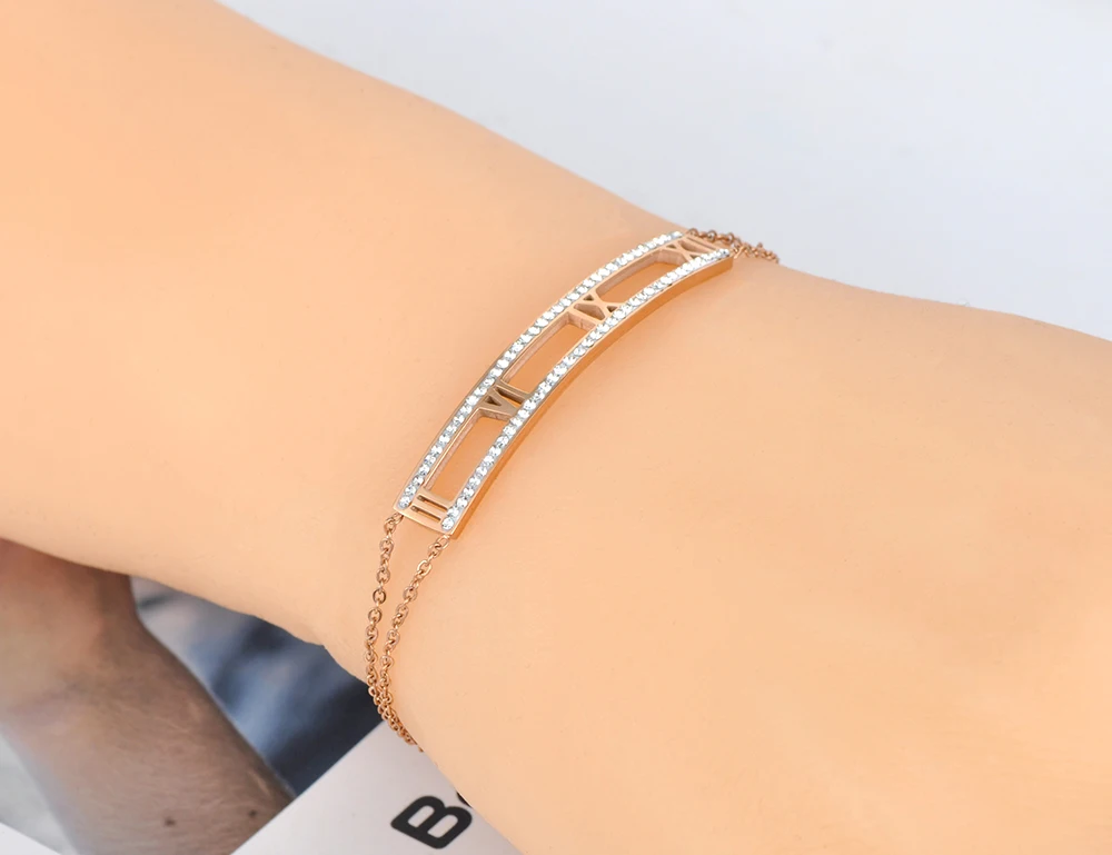 Lokaer Trendy Edelstahl Römische Charaktere Charm Armbänder Für Frauen Mädchen Vintage CZ Kristall Kette & Link Armband B20049