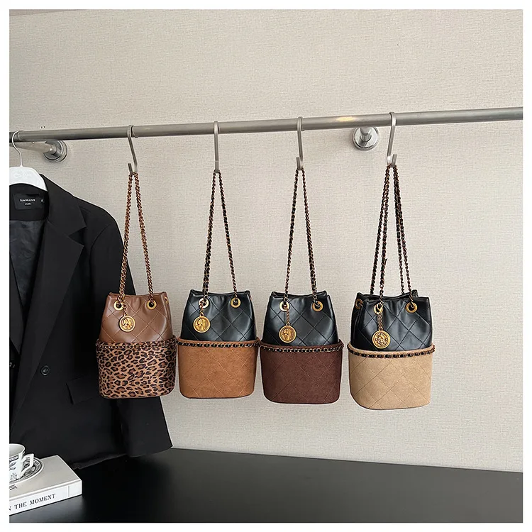 

‌Chic Quilted Chain Bucket Bag 2025 | Luxury Designer-Inspired Handbag for Women | Crossbody & Shoulder Purse