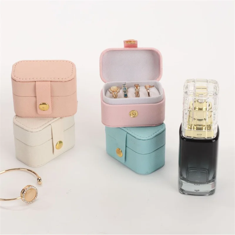 Mini boîte à bagues Portable de voyage, boucles d'oreilles, rangement de bagues, boîte à bijoux en cuir PU, boîte de rangement multifonctionnelle, organisateur de bijoux