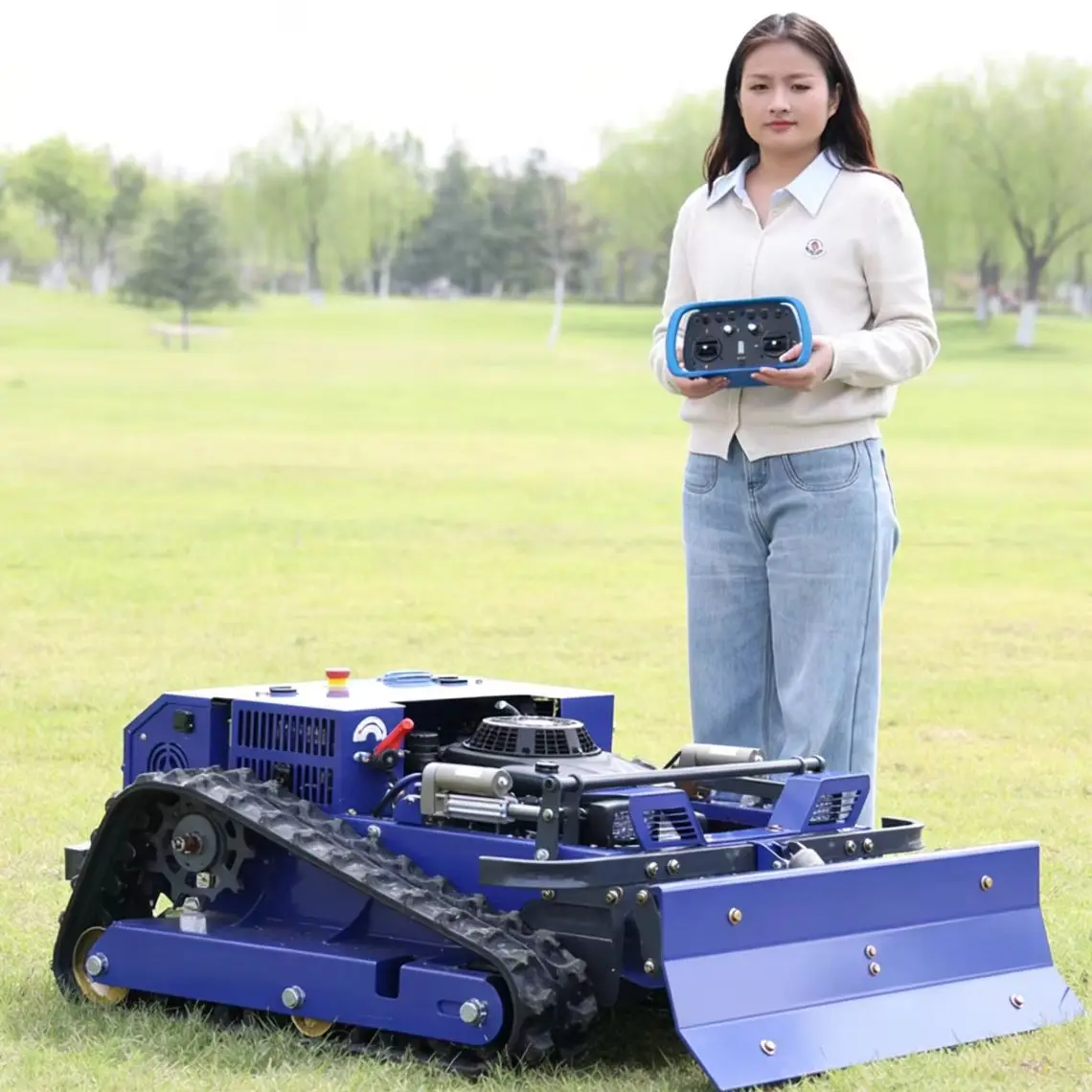 

Customized NEW Wireless Automatic Lawn Mower Robot Smart Self Charging Obstacle Avoidance Remote Control for Home Yard