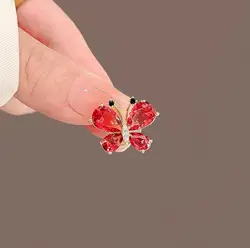 New Crystal Red Butterfly Brooches For Women Luxury Enamel Pins Party Decoration Accessories