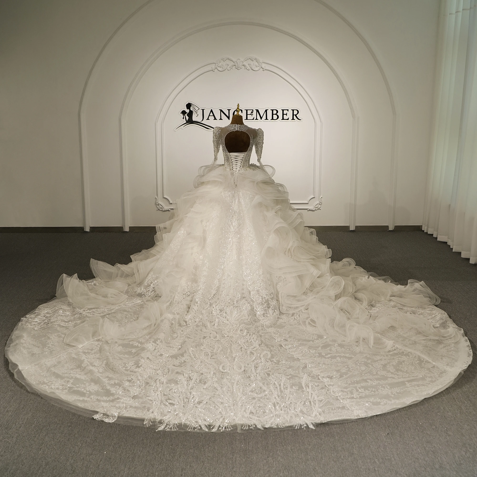 Custom Made Luxury Beading Pearls Ball Gown Wedding Dress Illusion Long Sleeves V-neck Bride Gowns vestidos de novia boda