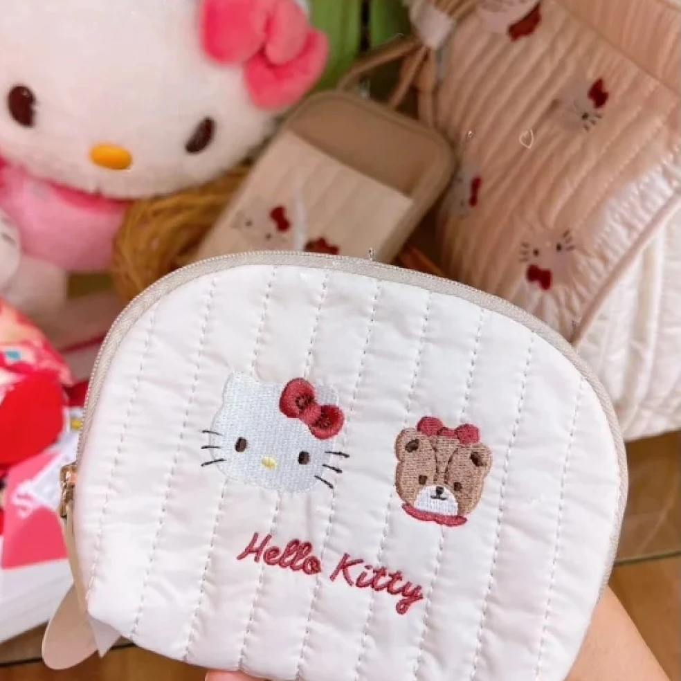 

Hellos Kittys Cute Clutter Storage Bag Kuromis Makeup Bag Carry-on Paper Towels Sanitary Napkins Bags Little Gift for Girls