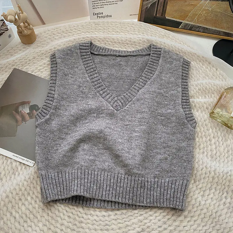 Sweater Vests Women Simple All-match Basic V-neck Casual Spring Vintage Knitting Fashion Ulzzang Ladies Temperament Classic Chic