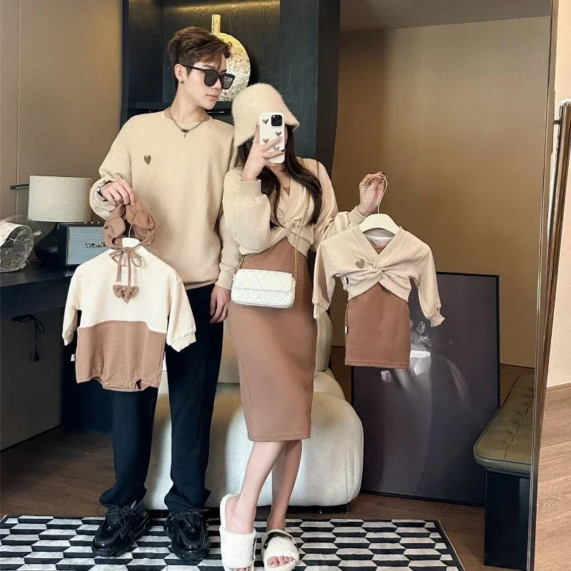 

Family Clothes Korean Mom Daughter Girl Dress Sets Dad Son Child Matching Sweatshirts Baby Romper Women Dresses Outfits Couple