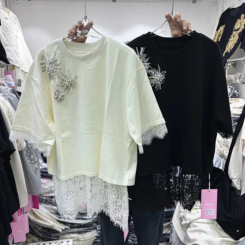 

Women's Loose Short-Sleeve T-Shirt with Beaded Lace Splicing, New Summer Style with Round Neck and Designed Top